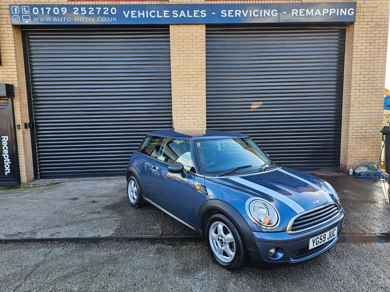MINI HATCH