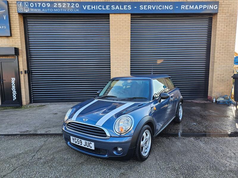 MINI HATCH